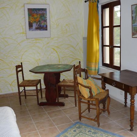 Le Val Leron Bed & Breakfast Valaurie ภายนอก รูปภาพ