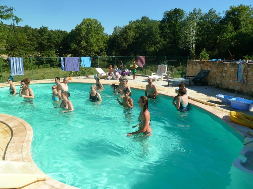 Le Val Leron Bed & Breakfast Valaurie ภายนอก รูปภาพ