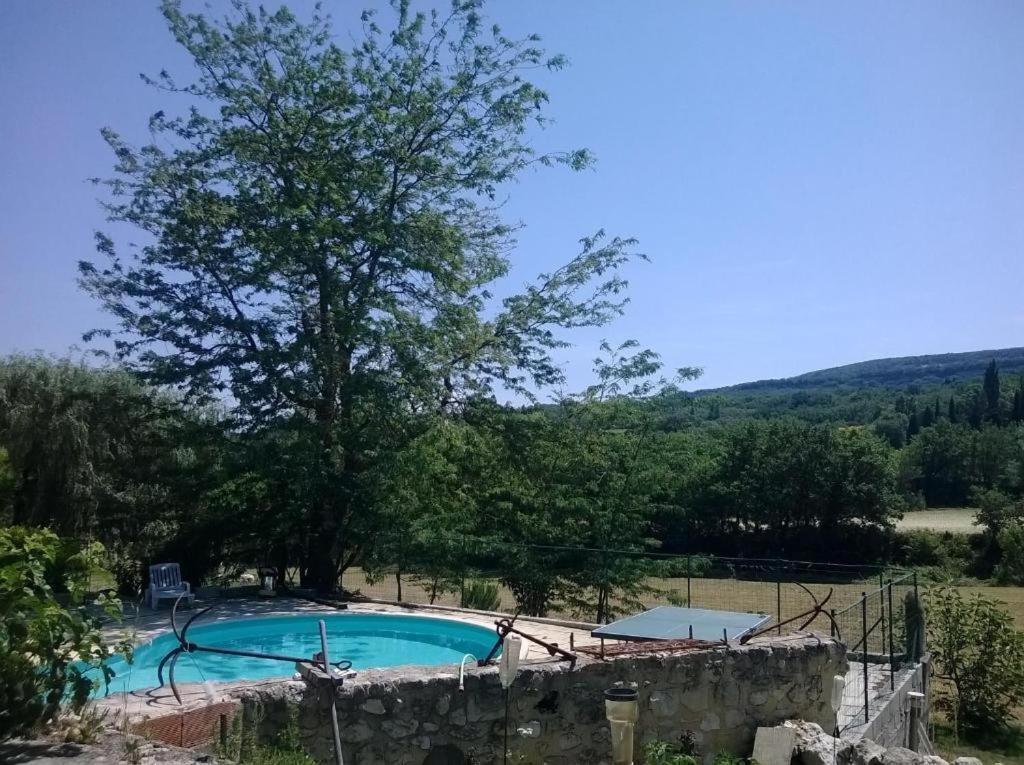 Le Val Leron Bed & Breakfast Valaurie ภายนอก รูปภาพ