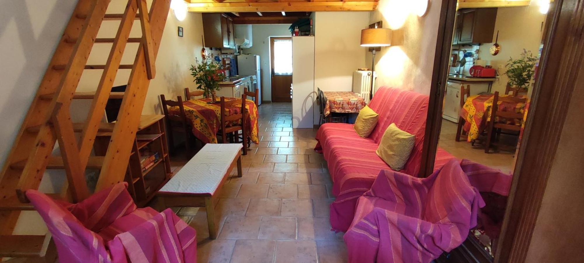 Le Val Leron Bed & Breakfast Valaurie ภายนอก รูปภาพ