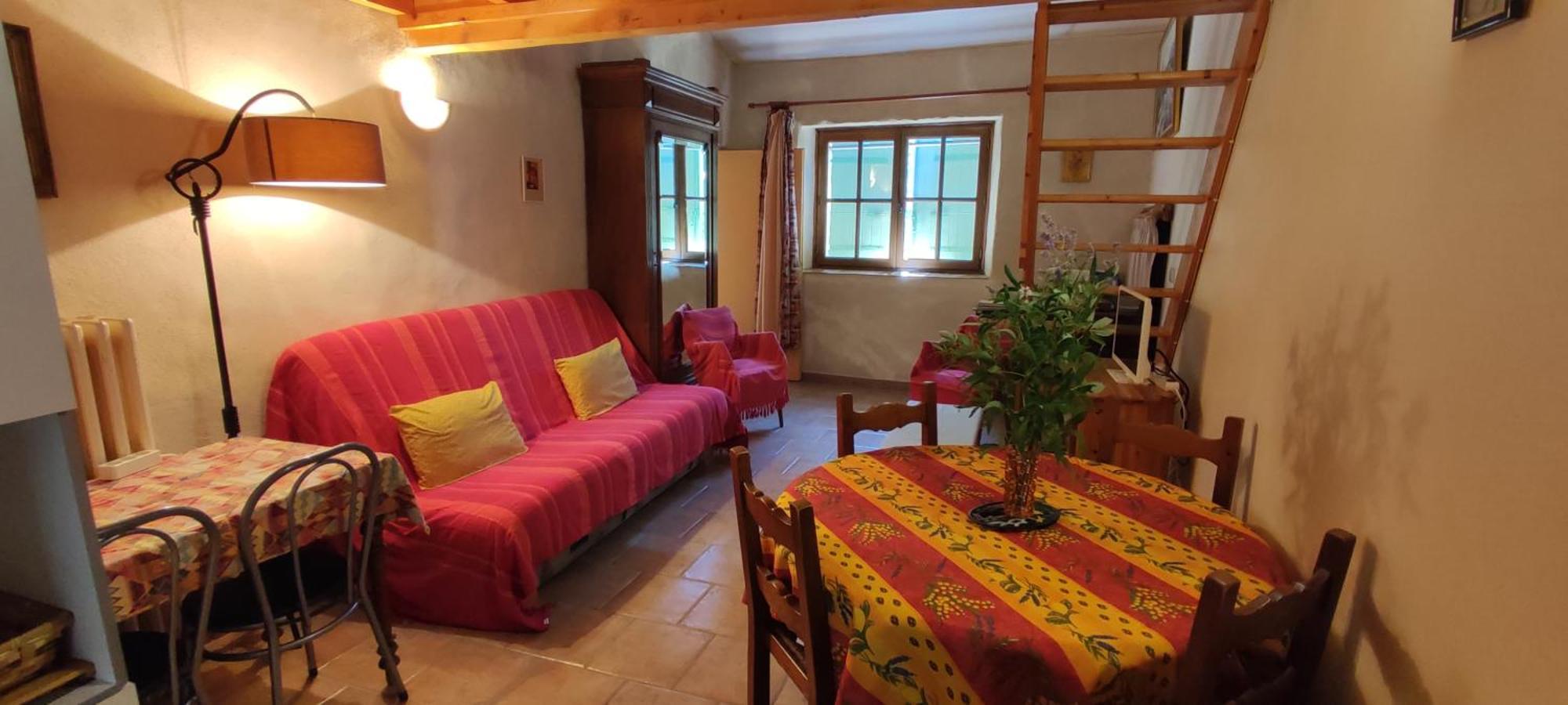 Le Val Leron Bed & Breakfast Valaurie ภายนอก รูปภาพ