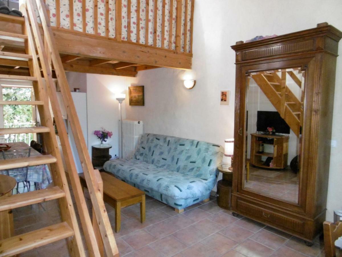 Le Val Leron Bed & Breakfast Valaurie ภายนอก รูปภาพ