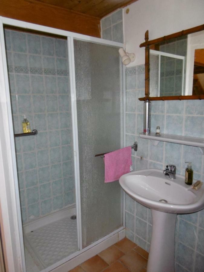 Le Val Leron Bed & Breakfast Valaurie ภายนอก รูปภาพ