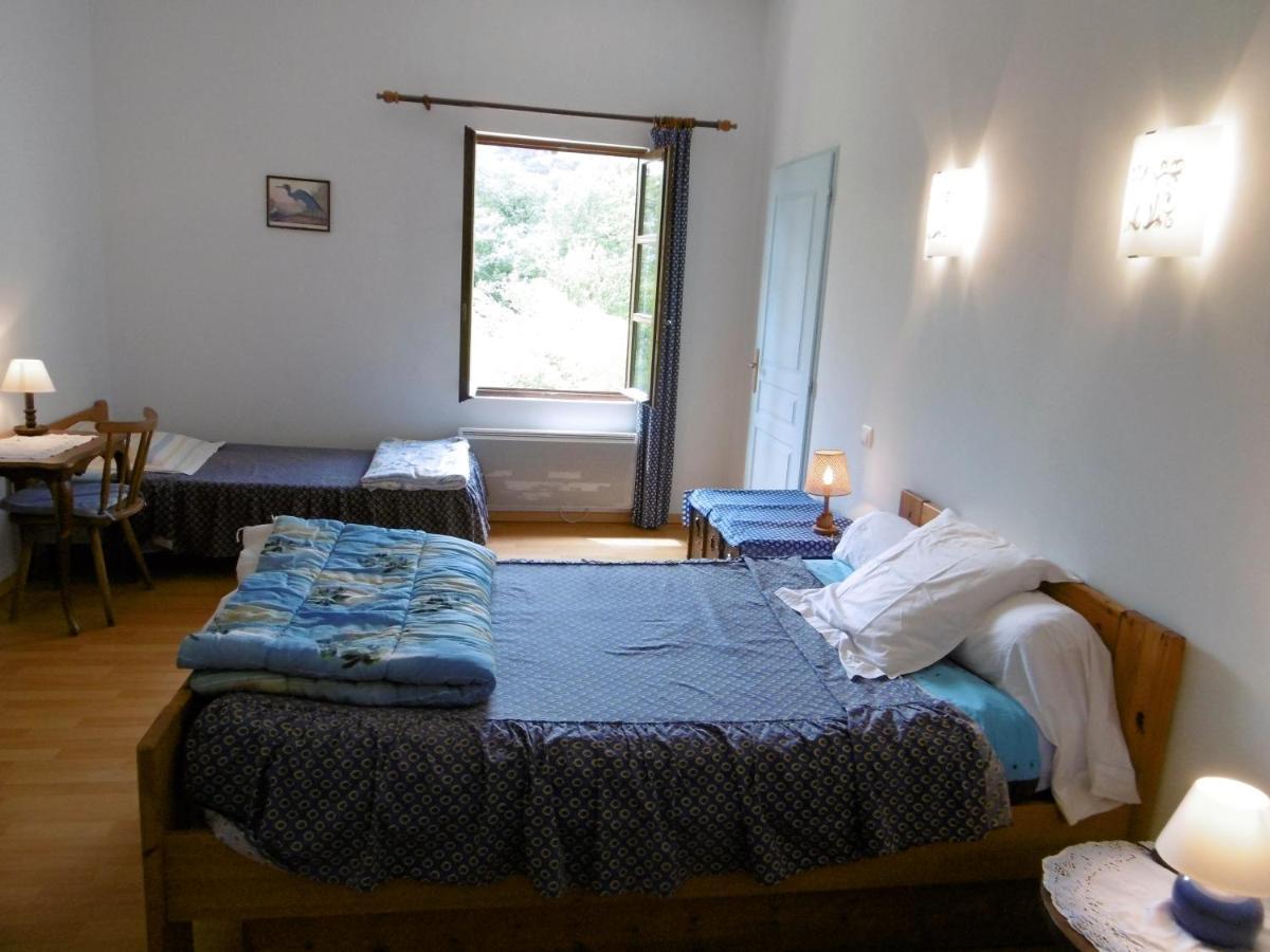 Le Val Leron Bed & Breakfast Valaurie ภายนอก รูปภาพ