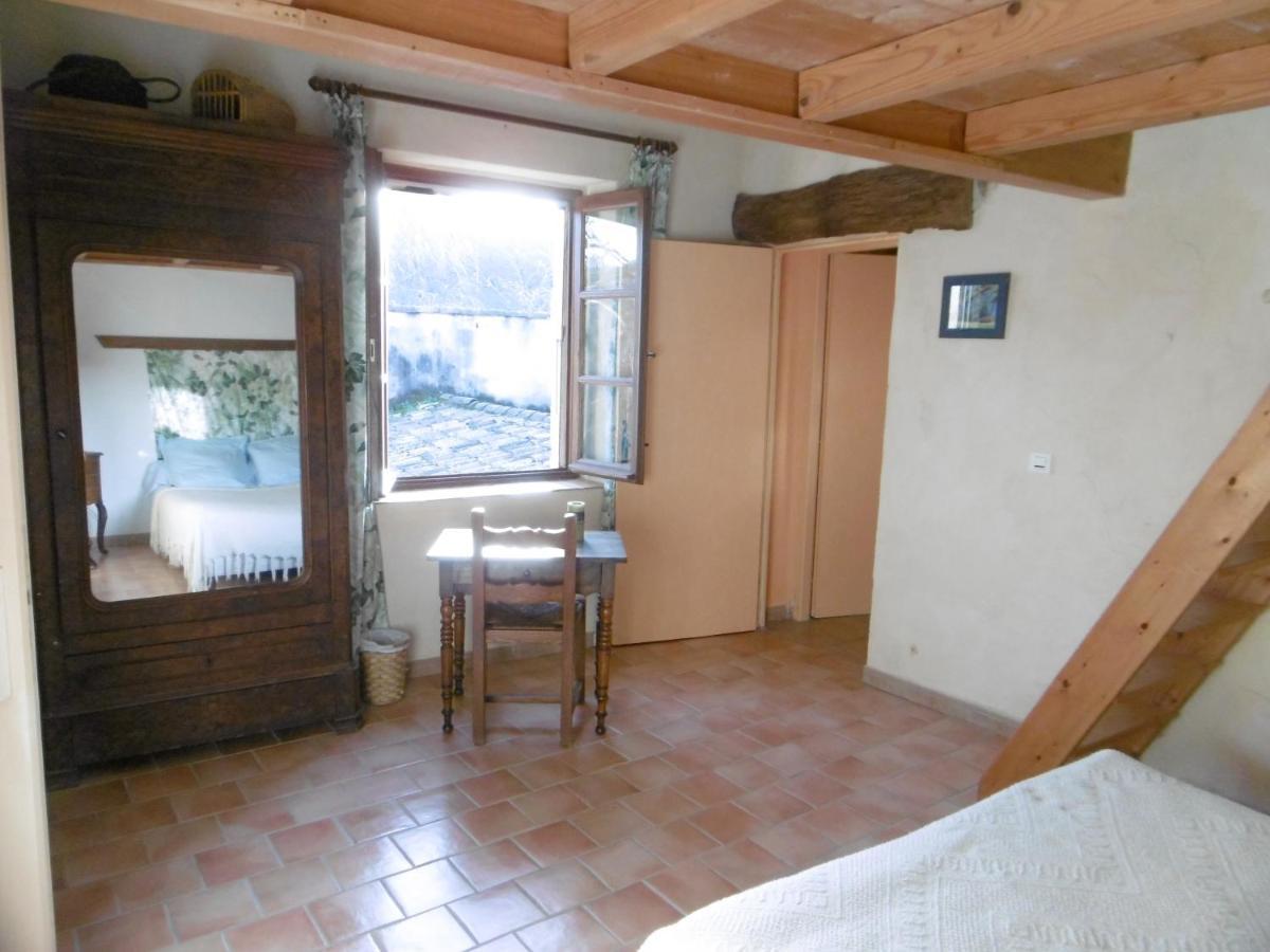 Le Val Leron Bed & Breakfast Valaurie ภายนอก รูปภาพ