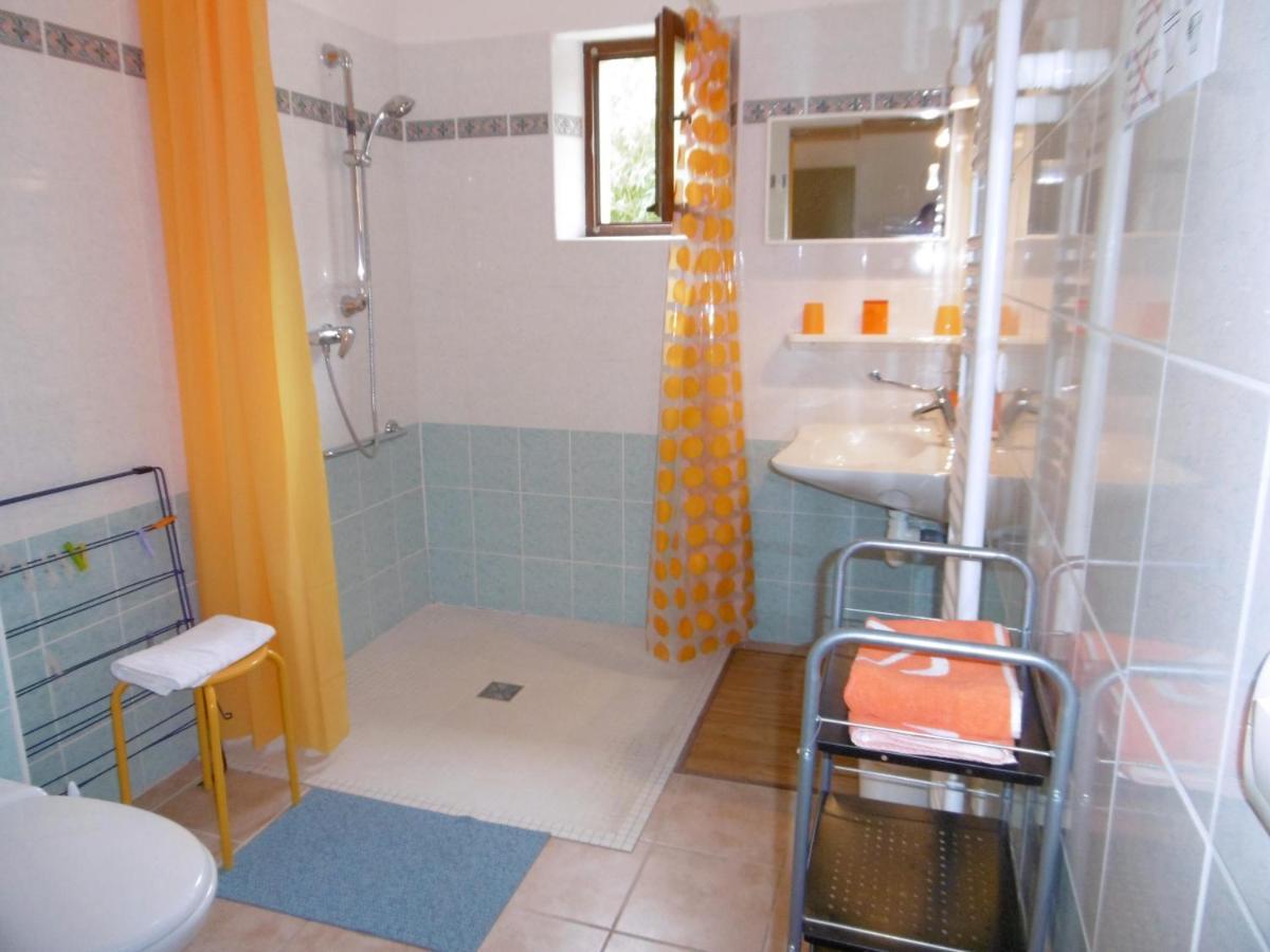 Le Val Leron Bed & Breakfast Valaurie ภายนอก รูปภาพ